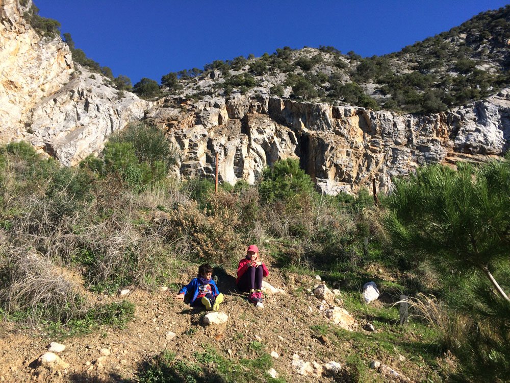 Actividad del Club Escalada Marbella - Placas del Cura Istán