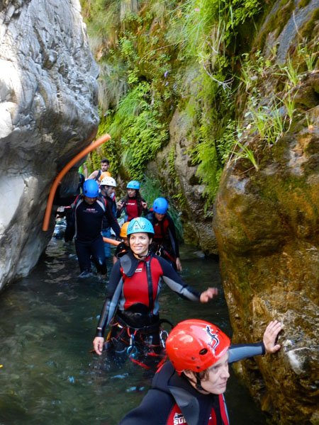 Actividad CEM – Descenso de la angostura de Benahavis + Escalada en zona de Benahavís