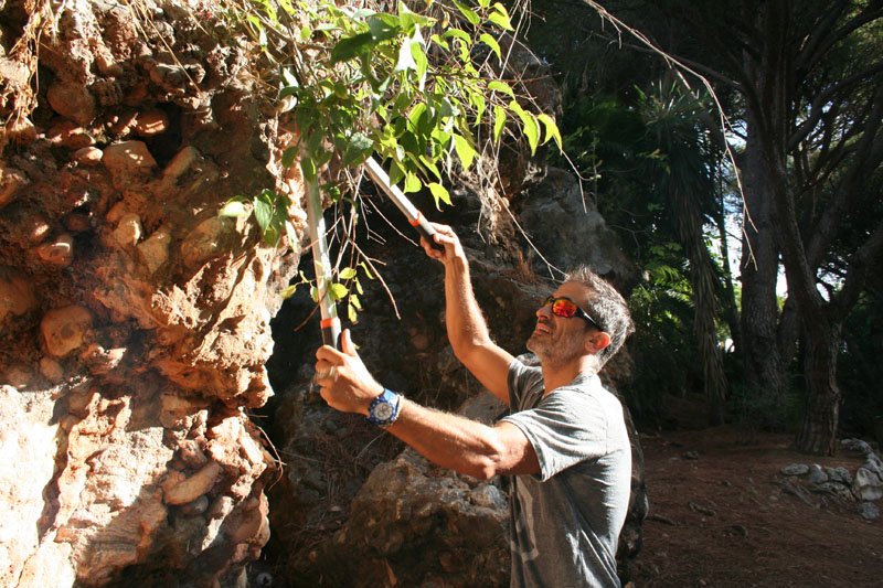 Actividad CEM – Limpieza Medio Ambiente – Pecho de las Cuevas (Polideportivo Paco Cantos, Marbella) – 10/10/2015