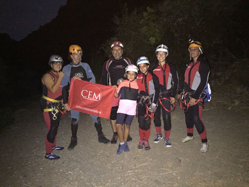 actividad-cem-barranco-nocturno-guadalmina-01