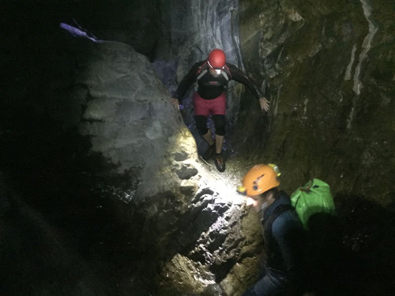 actividad-cem-barranco-nocturno-guadalmina-33