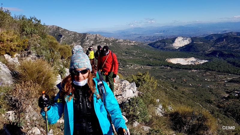 actividad-cem-ruta-senderismo-ojen-el-cerezal-sierra-blanca-2018-08
