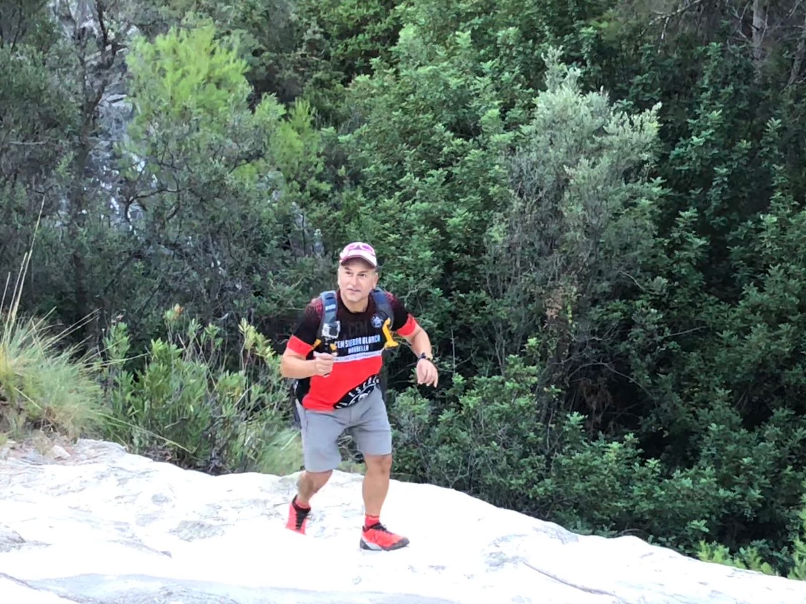 Cronica-de-la-excursion-por-el-arroyo-de-La-laja-senderismo-cem-2018-16